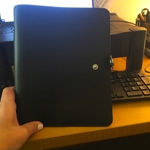 Filofax organizer. New. Great Condition